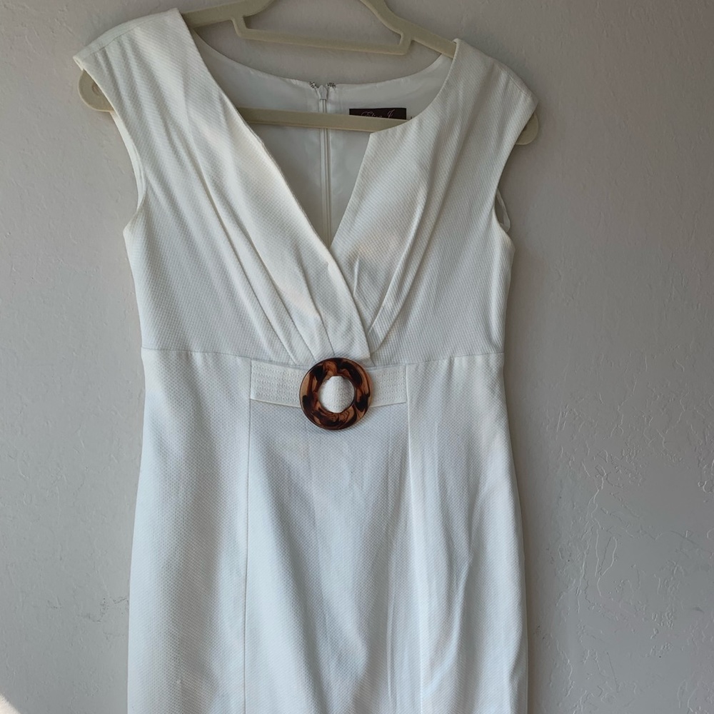 Eliza J Buckle Textured Sleeveless White Dress - Picture 3 of 8
